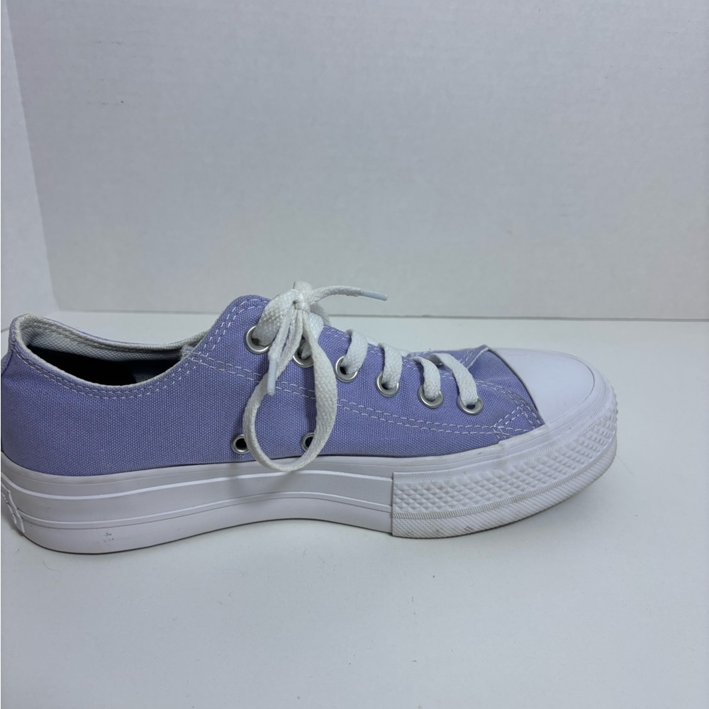 Converse Lavender Purple Low Top Sneakers - Picture 5 of 9